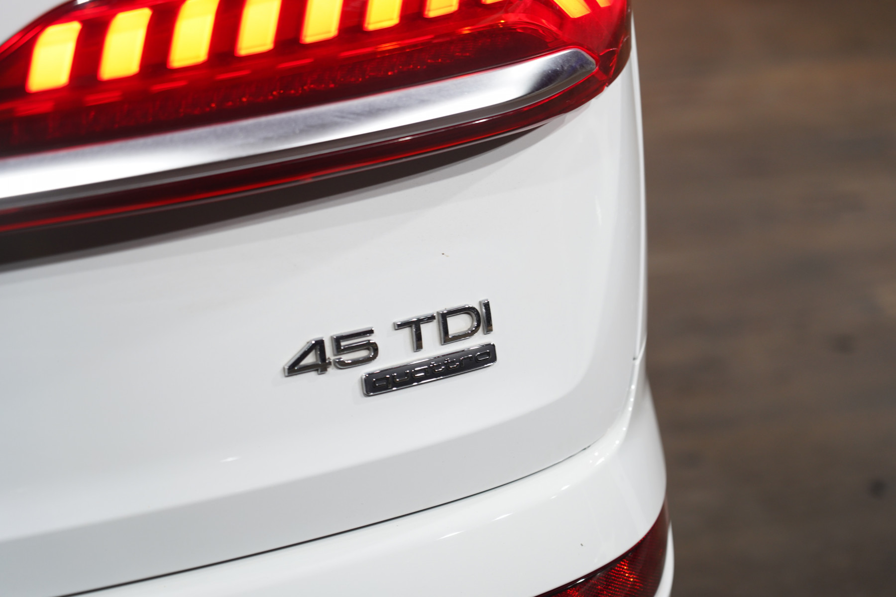 2020 Audi Q7 45 Tdi Quattro SUV Image 10