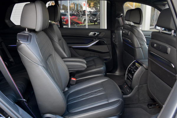 2023 BMW X7 G07 LCI xDrive40d M Sport SUV image 5