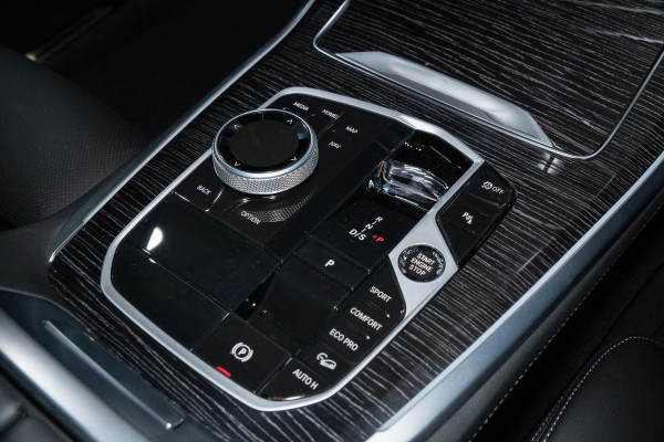 2026 BMW X5 G05 LCI xDrive30d M Sport SUV image 16