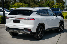 2025 MG HS AS33 Essence SUV
