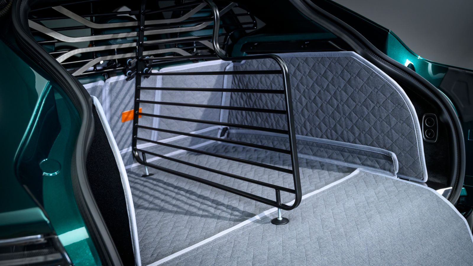 Loadspace Divider