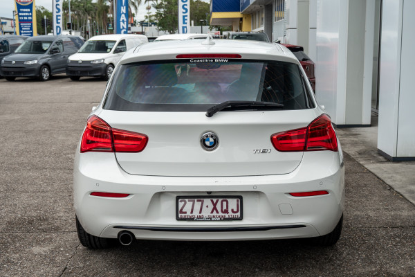 2017 BMW 1 Series 118i Sport Line Hatch Image 5