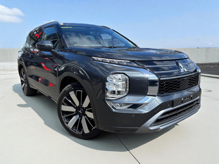 2025 Mitsubishi Outlander ZM Exceed SUV Image 1