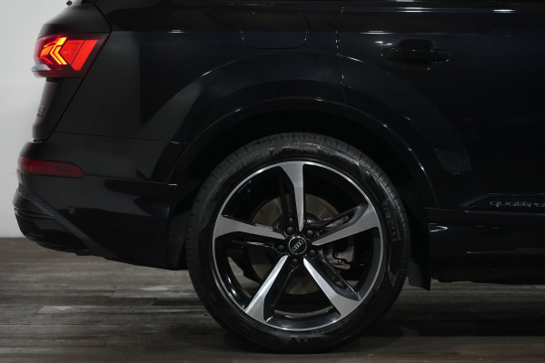 2020 Audi Q7 50 TDI S Line SUV image 6