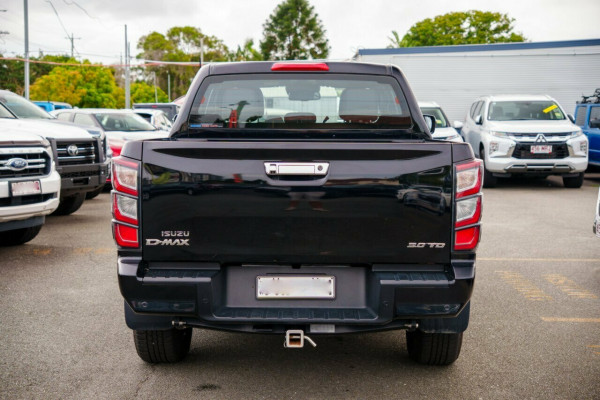 2025 MY24 Isuzu D-MAX RG LS-U Cab Chassis Image 3