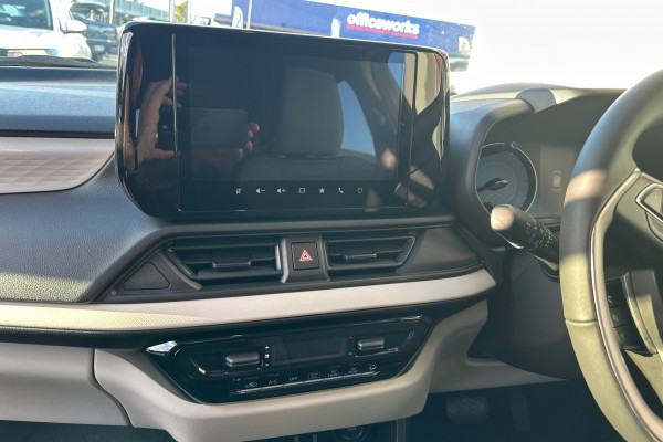 2025 Suzuki Swift Hybrid UZ Hybrid Plus Hatch Image 10