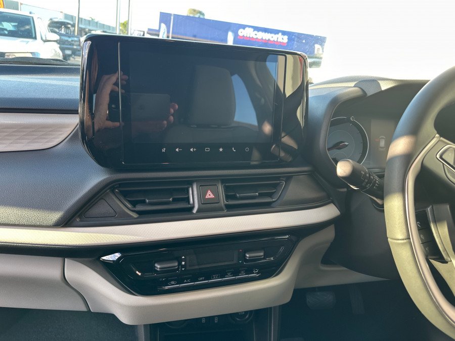 2025 Suzuki Swift Hybrid UZ Hybrid Plus Hatch Image 10