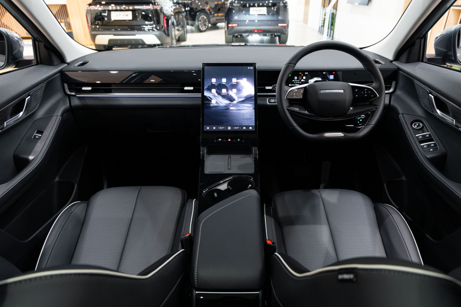 2026 Jaecoo J5  Summit SUV
