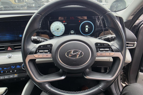 2021 Hyundai i30 CN7.V1 Elite Sedan Image 13