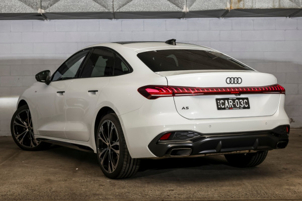 2025 Audi A5 B10 TFSI 150kW S line Sedan image 2