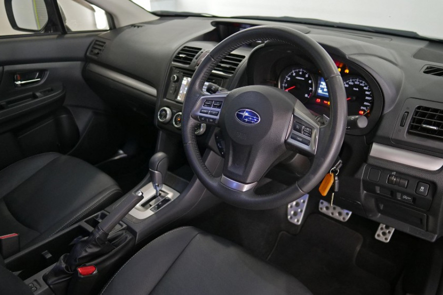 2014 Subaru XV G4-X 2.0i-S Suv Image 15