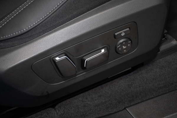 2026 BMW X3 G45 30e xDrive SUV image 18