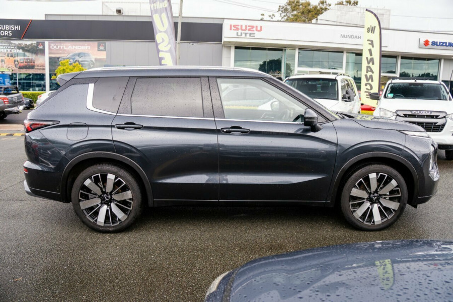 2025 Mitsubishi Outlander ZM Exceed SUV Image 4