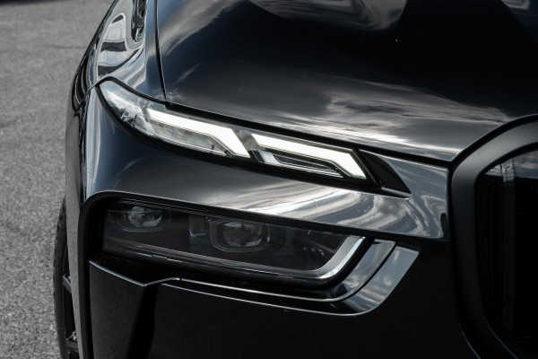 2024 BMW X7 G07 LCI M60i SUV image 2