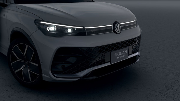 2026 Volkswagen Tiguan CT 200TSI eHybrid R-Line SUV image 4