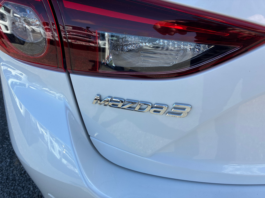 2017 Mazda 3 BN5478 Maxx Hatch Image 10