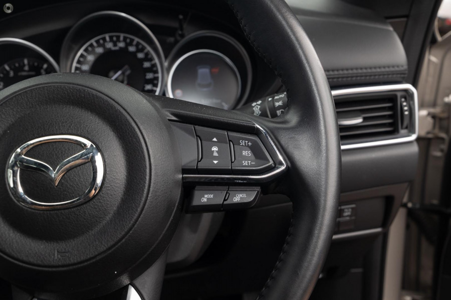 2025 Mazda CX-80 KL G40e Touring SUV Image 12
