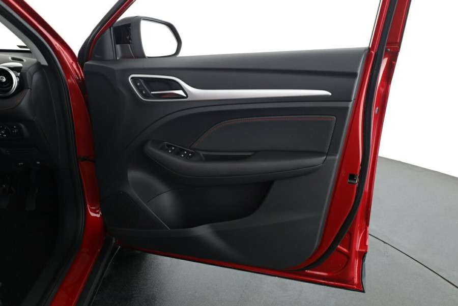 2023 MG ZST S13 Essence SUV Image 17