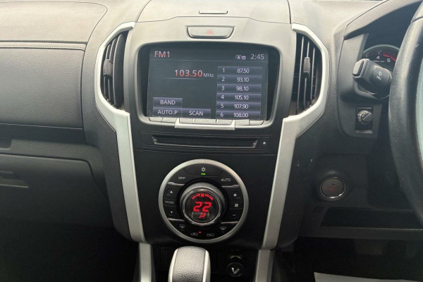 2019 Isuzu D-MAX TF LS-T Ute Image 19