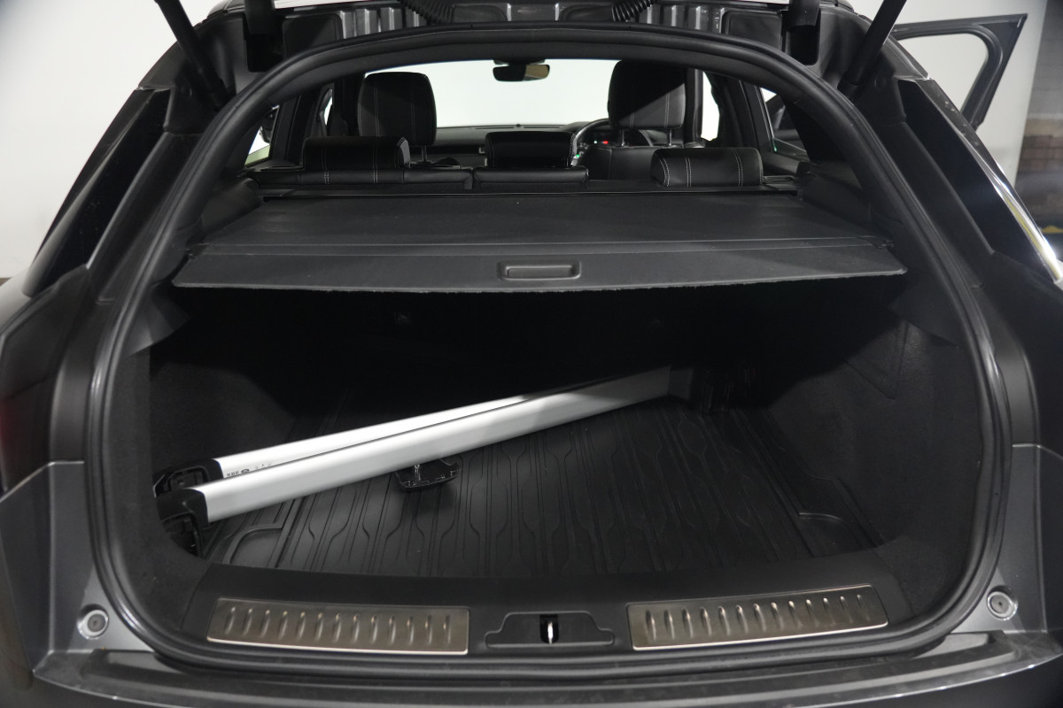 2017 Land Rover Range Rover Velar L560 D300 R-Dynamic S SUV