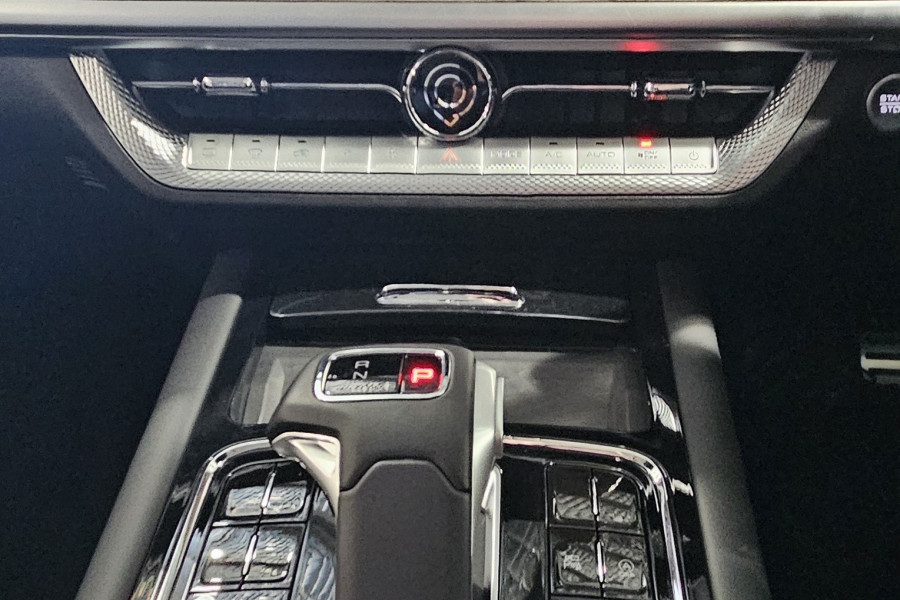 2024 GWM Cannon Alpha P05 Lux Dual Cab Image 14