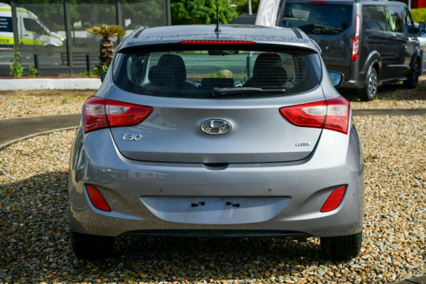 2014 Hyundai i30 GD2 Active Hatch Image 5