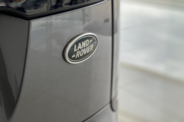 2017 MY18 Land Rover Range Rover Velar L560 D300 SE SUV Image 10