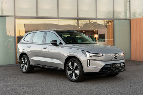 2025 Volvo EX90 No Series Plus Twin Motor SUV Image 1