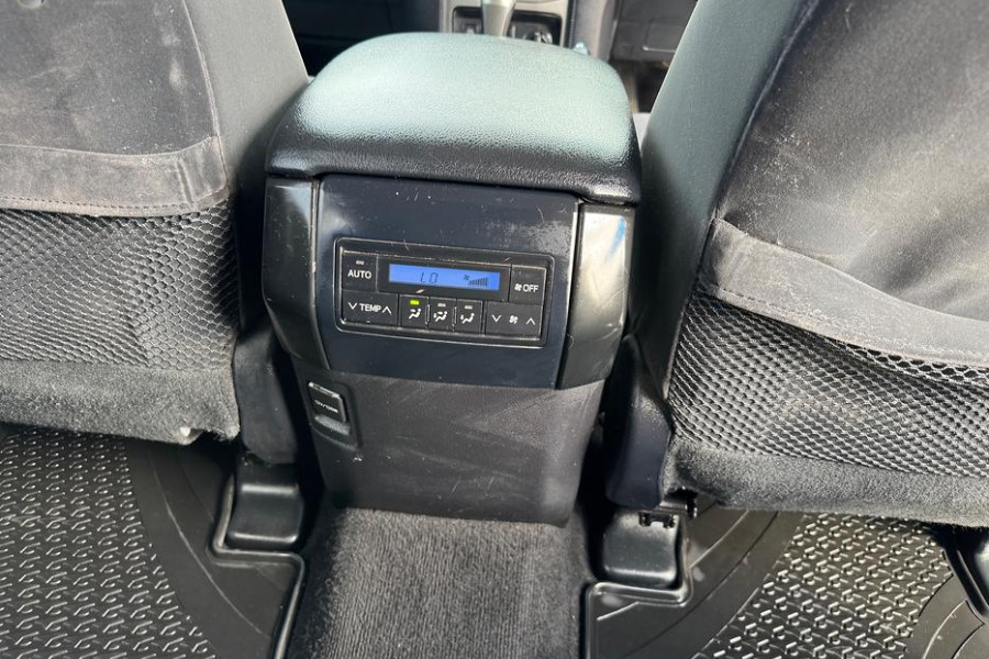 2018 Toyota LandCruiser Prado GDJ150R GXL SUV Image 11