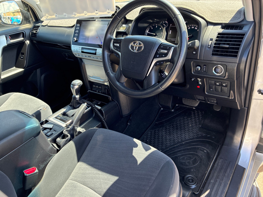 2022 Toyota LandCruiser Prado GDJ150R GXL SUV Image 16