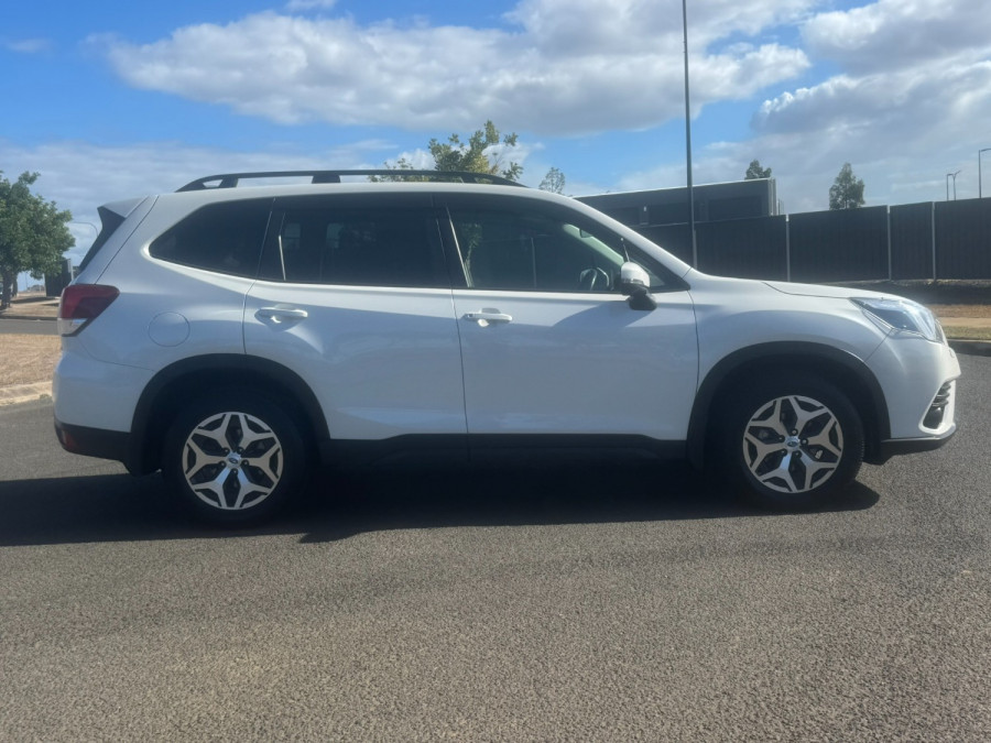 2022 MY23 Subaru Forester S5 2.5i SUV Image 2