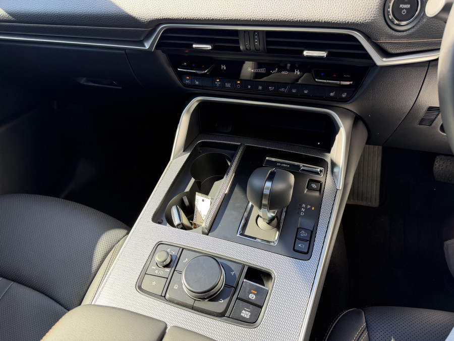 2025 Mazda CX-80 KL P50e GT SUV Image 26