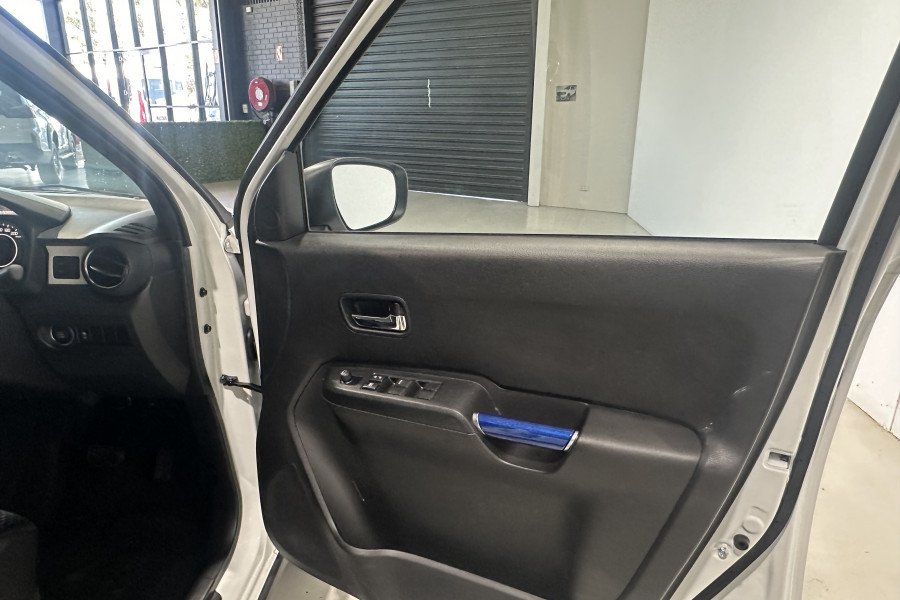 2024 MY23 Suzuki Ignis MF Series II GLX SUV Image 11