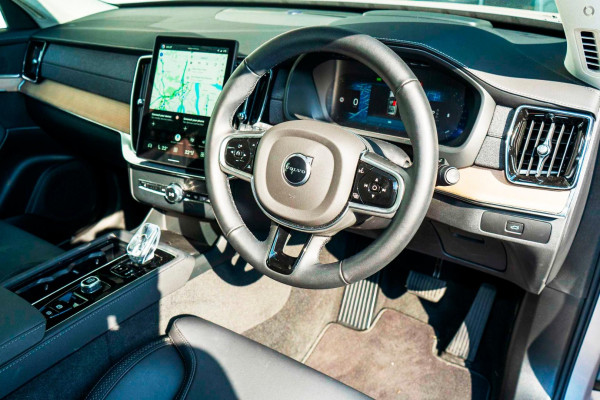 2026 Volvo XC90 L Series Plus B5 Bright SUV Image 2