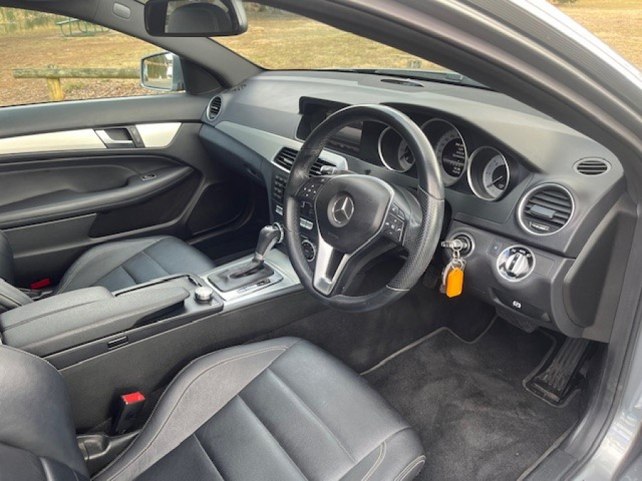 2013 Mercedes-Benz C-Class C250 Coupe Image 26