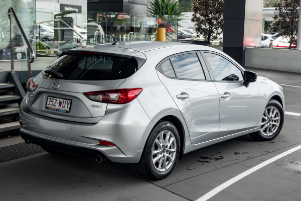 2016 Mazda 3 BM5478 Neo Hatch image 2