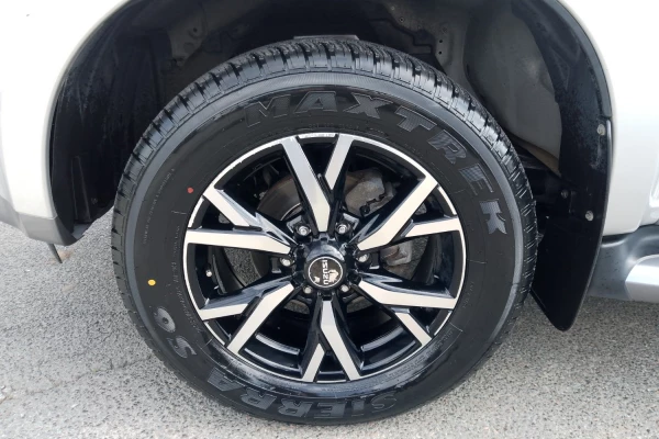 2020 MY19 Isuzu MU-X LS-U SUV Image 11