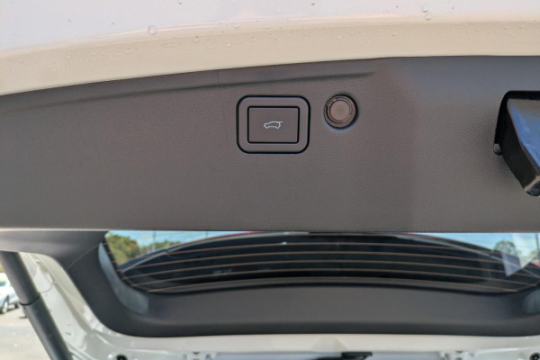2025 GWM Haval H6 B01 Ultra Hybrid SUV Image 16