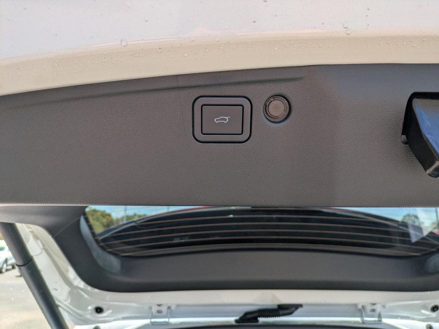 2025 GWM Haval H6 B01 Ultra Hybrid SUV Image 16