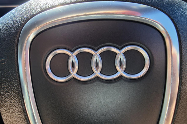 2010 Audi S5 8T  Convertible Image 7