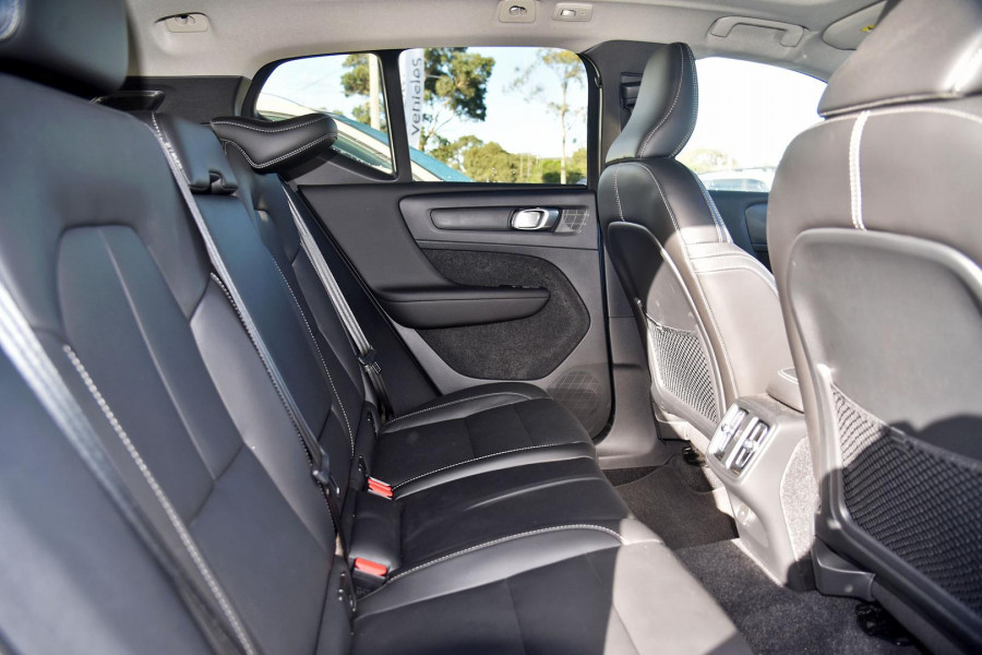 2024 MY25 Volvo XC40 XZ Plus B4 SUV Image 6