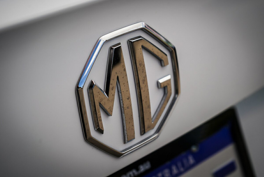 2025 MG ZS ZS32 Essence SUV Image 11