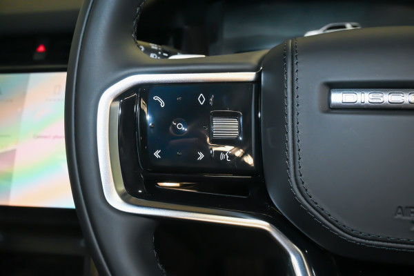 2026 Land Rover Discovery Sport L550 P250 Metropolitan SUV image 13