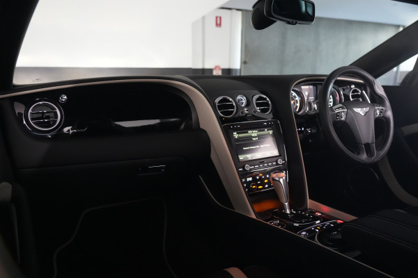 2016 Bentley Continental GT Speed Coupe Image 31