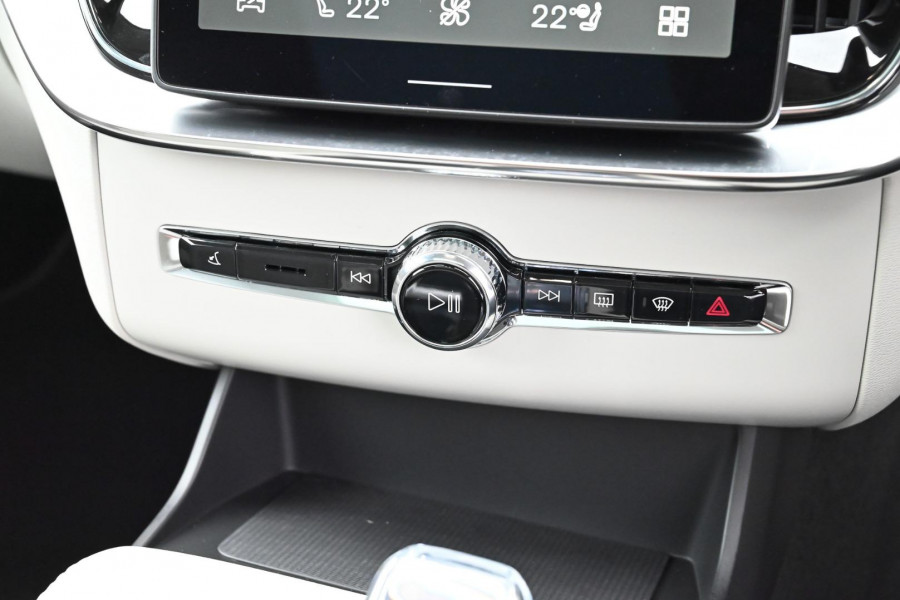 2026 Volvo XC90 L Series Ultra B5 Dark SUV