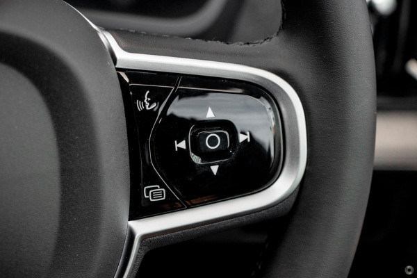 2025 Volvo XC90 L Series Ultra B5 Bright SUV Image 14