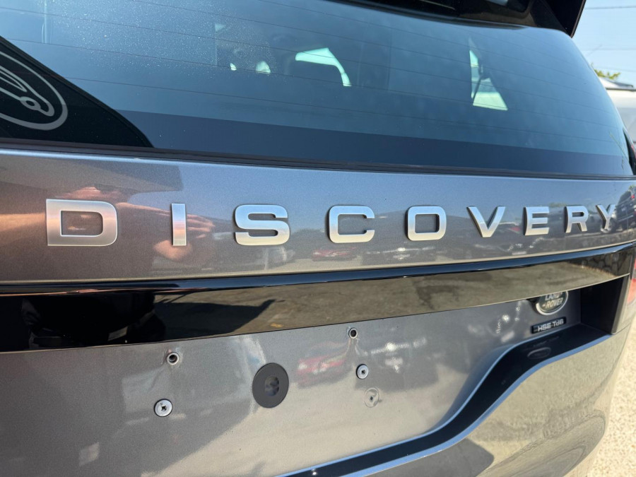 2018 Land Rover Discovery Series 5 HSE Luxury SUV Image 32