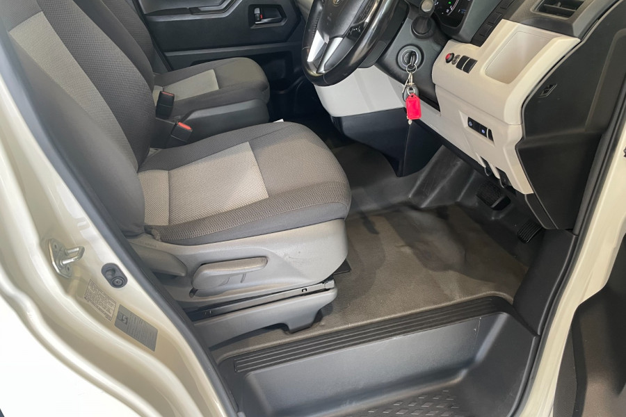 2019 Toyota HiAce Commuter GL Commuter GL Van Image 16
