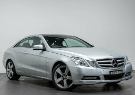 Mercedes-Benz E250 BlueEFFICIENCY 7G-Tronic + Elegance C207 MY12