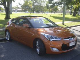 Hyundai Veloster Coupe FS